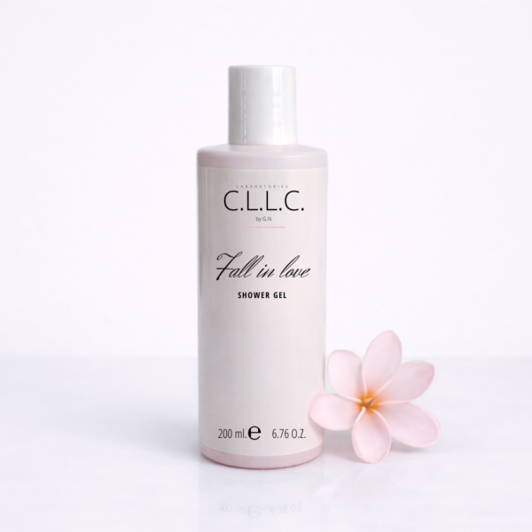 Душ гел Fall in love 200 ml. - отнов наличен